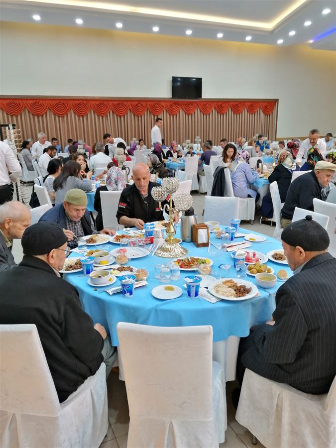 Suluova HYBRM'de Kalan Yaşlılarımız, Personel ve Aileleri İftarda Bir Araya Geldi