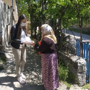 BU BAYRAMDA ŞEHİT YAKINLARIMIZI YALNIZ BIRAKMADIK  - fotoğraf 5