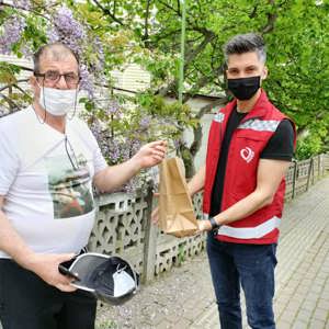 Şehit Yakınlarımız Ve Kahraman Gazilerimizi Tam Kapanma Sürecinde Yalnız Bırakmadık. - fotoğraf 1