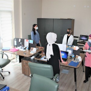 İl Müdür V. Fatma Uz Ramazan Bayramı Münasebetiyle Personeli İle Bayramlaştı - fotoğraf 8