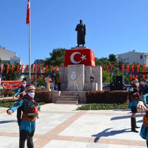 19 Mayıs Atatürk’ü Anma Gençlik ve Spor Bayramı kutlama programı gerçekleştirildi.  - fotoğraf 6