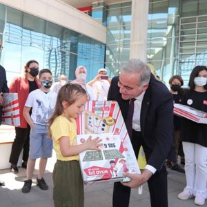 "Oyun Karavanı" Azerbaycanlı çocuklar için yola çıktı - fotoğraf 2
