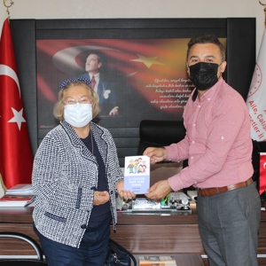 Çevre Eski Bakanı Sayın İmren Aykut, İl Müdürümüzü Makamında Ziyaret Etti - fotoğraf 2
