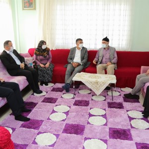 Sayın Valimiz Ali Çelik Babalar Günü’nde Şehit Babalarını Yalnız Bırakmadı - fotoğraf 7