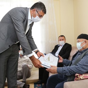 Sayın Valimiz Ali Çelik Babalar Günü’nde Şehit Babalarını Yalnız Bırakmadı - fotoğraf 8