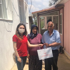 Babalar Gününde Şehitlerimizin Babalarını ve Huzurevi Sakinlerini Ziyaret Ettik. - fotoğraf 2