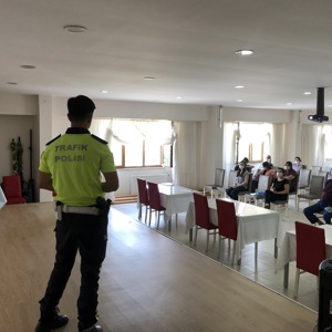 Huzurevinde “Trafik Güvenliği” Eğitimi/2 - fotoğraf 2
