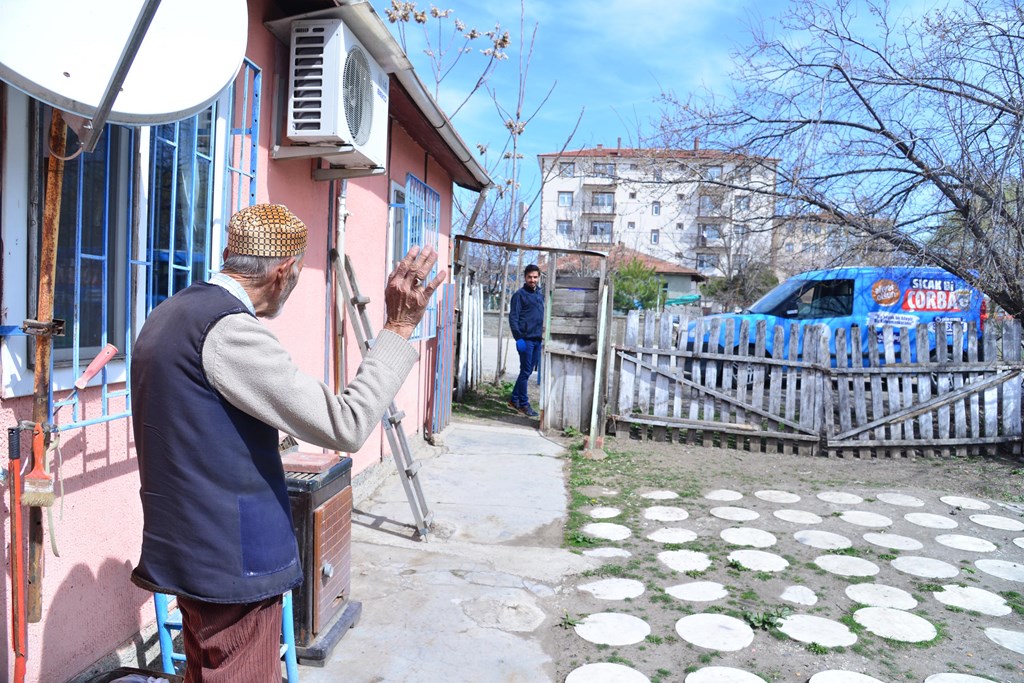 Bakanımız Sayın Yanık: “Sosyal yardım ödeme miktarlarını artırarak ihtiyaç sahibi vatandaşlarımıza desteklerimizi sürdürüyoruz”