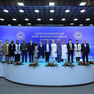 Aile ve Sosyal Hizmetler Bakanımız Derya Yanık, Van'da Kadın Kooperatifleri Doğu Anadolu Buluşması’na katıldı - fotoğraf 8