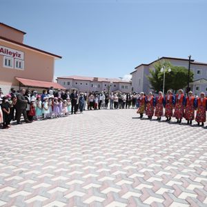 Aile ve Sosyal Hizmetler Bakanımız Derya Yanık, Van'da Kadın Kooperatifleri Doğu Anadolu Buluşması’na katıldı - fotoğraf 9