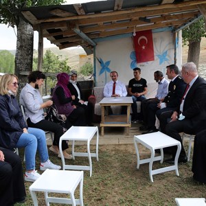 Bayburt Valisi Cüneyt EPCİM Öncülüğünde İlimizdeki Şehit Ailesi ve 15 Temmuz Gazisi Ziyaret Edildi - fotoğraf 2