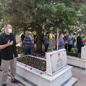 15 Temmuz Milli Birlik Günü Etkinlikleri Kapsamında Şehitlik Ziyaret Edildi - fotoğraf 10