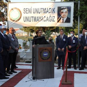 Bakanımız Derya Yanık, Gümülcine’de Dr. Sadık Ahmet’i anma törenine katıldı - fotoğraf 1