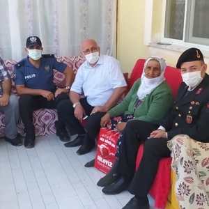 Kurban Bayramı'nda Şehit Ailelerimize Ziyarette Bulunduk - fotoğraf 9