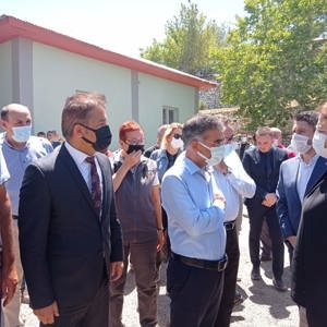 Bakanımız Derya Yanık Hanımefendi, Adana’da Yangından Etkilenen Vatandaşlarımızın Yanında - fotoğraf 11