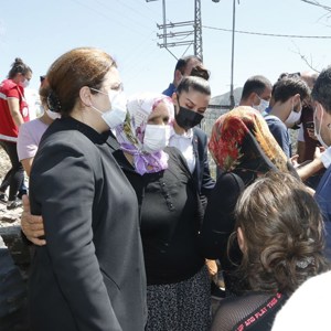 Yazdır Bakanımız Yanık: “Yangından Etkilenenler İçin Sosyal Yardımlar Fonu’muzdan Toplam 21 Milyon Lira Kaynak Aktarımı Yaptık” - fotoğraf 5
