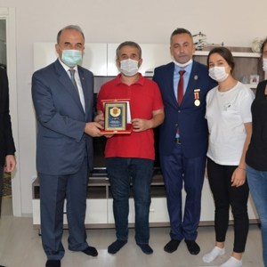 Aile ve Sosyal Hizmetler İl Müdürü Arif LAÇİN Tarafından Yapılan Açıklamada; “Şehit Yakını, Gazi Ve Gazi Yakınlarının Mutlu Ve Huzurlu Bir Yaşam Sürmesi İçin Desteklerimiz Devam Etmektedir.” - fotoğraf 3