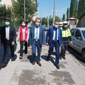 Sayin Valimiz Cem GUMRUKCU nun Onculugunde COVID-19 Pandemisi Dinamik Denetim Saha Calismasi Yapildi - fotoğraf 1