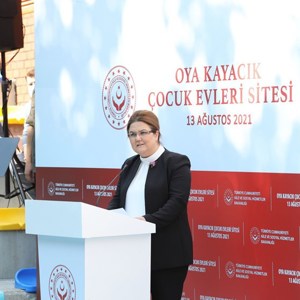 Emine Erdoğan Kasımpaşa Oya Kayacık Çocuk Evleri Sitesi'nin açılışına katıldı: "Hiçbir çocuğu yalnız bırakmamak temel vazifemizdir” - fotoğraf 2