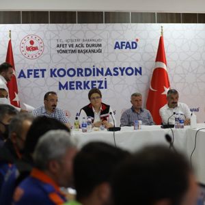 Bakanımız Yanık: “Bugün aktardığımız 10 milyon lira ile birlikte Kastamonu'ya toplamda 25 milyon liralık nakit desteği sağladık” - fotoğraf 1