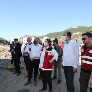 Bakanımız Yanık: “Bugün aktardığımız 10 milyon lira ile birlikte Kastamonu'ya toplamda 25 milyon liralık nakit desteği sağladık” - fotoğraf 5