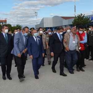 Şehit Piyade Uzman Çavuş Muammer Yiğit Son Yolculuğuna Uğurlandı - fotoğraf 2