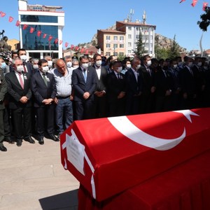 Şehit Piyade Uzman Çavuş Muammer Yiğit Son Yolculuğuna Uğurlandı - fotoğraf 6