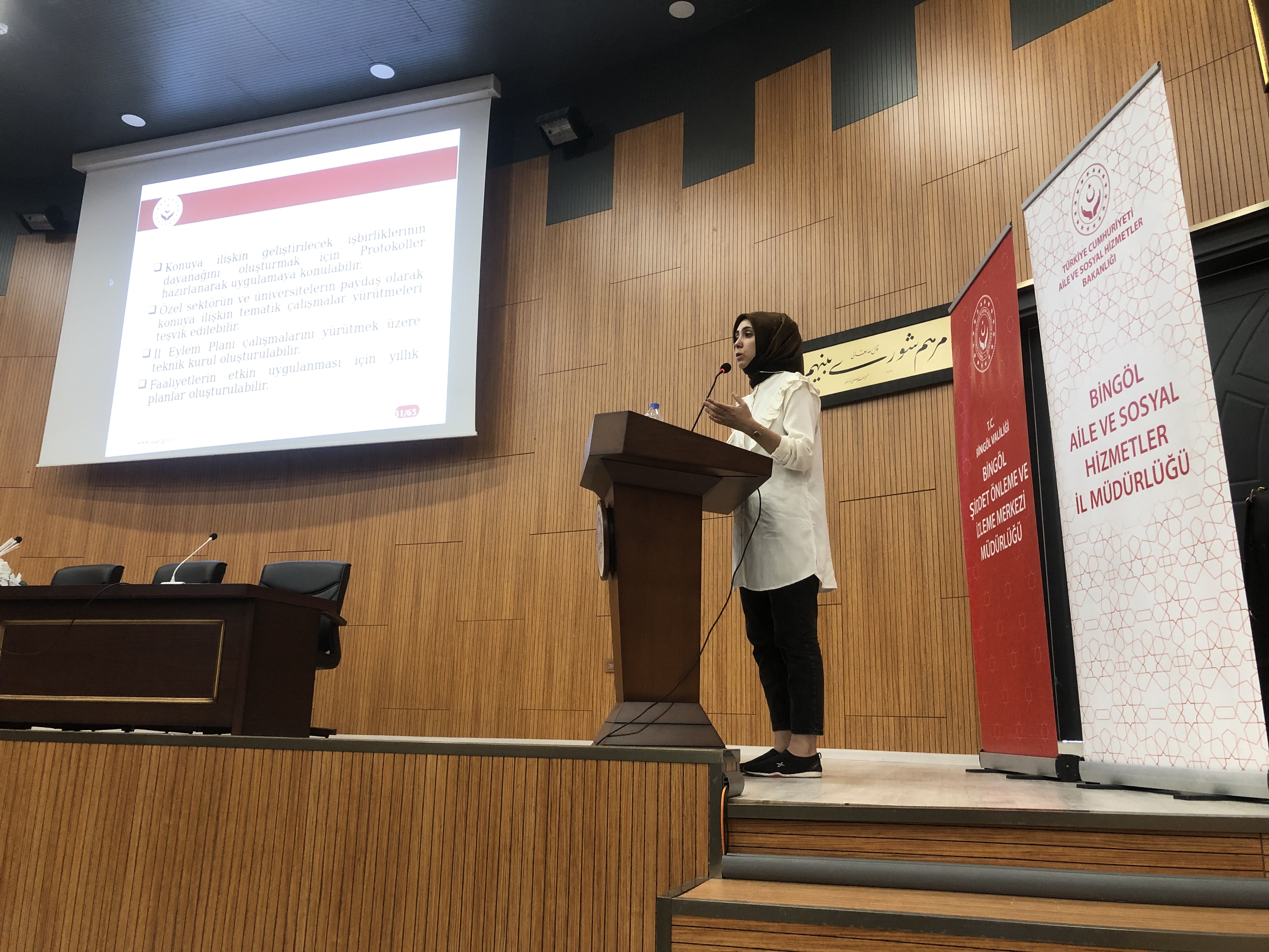 İl Müftülüğü Bünyesindeki Personellerle Kadına Yönelik Şiddetle Mücadele 4. Ulusal Eylem Planının Tanıtım Toplantısı Yapıldı