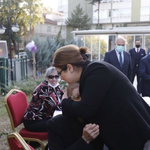 Bakanımız Derya Yanık, Dünya Yaşlılar Günü’nde Huzurevi Sakinleriyle Bir Araya Geldi - fotoğraf 2