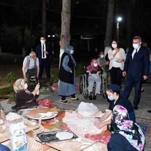 Valimiz Süleyman Elban, Huzurevi Sakinlerimizle Bir Araya Geldi - fotoğraf 3