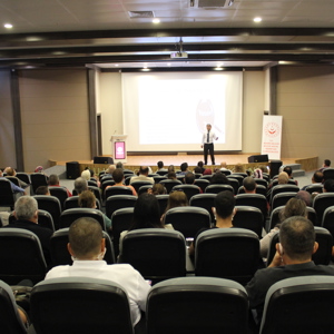 Adana İlimizde Bulunan Tüm Koruyucu Ailelerimiz “Güven ve Sevgi Dolu Çocuk Yetiştirmek” İsimli Konferansımızda Bir Araya Geldi - fotoğraf 8