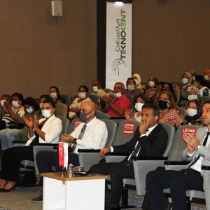Adana İlimizde Bulunan Tüm Koruyucu Ailelerimiz “Güven ve Sevgi Dolu Çocuk Yetiştirmek” İsimli Konferansımızda Bir Araya Geldi - fotoğraf 9
