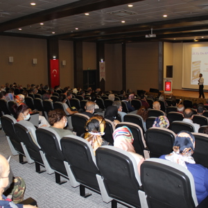 Adana İlimizde Bulunan Tüm Koruyucu Ailelerimiz “Güven ve Sevgi Dolu Çocuk Yetiştirmek” İsimli Konferansımızda Bir Araya Geldi - fotoğraf 16