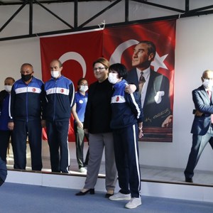 Bakanımız Sayın Derya Yanık, Dünya Yaşlılar Günü’nde Huzurevi Sakinleriyle Bir Araya Geldi - fotoğraf 6