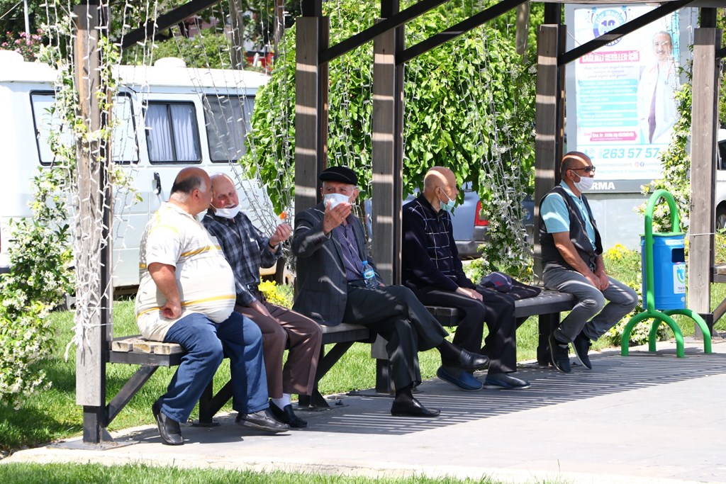 Aile Ve Sosyal Hizmetler Bakanligi Yaslilara Yonelik Hizmetlerin Kalitesini Yagep Le Artiracak