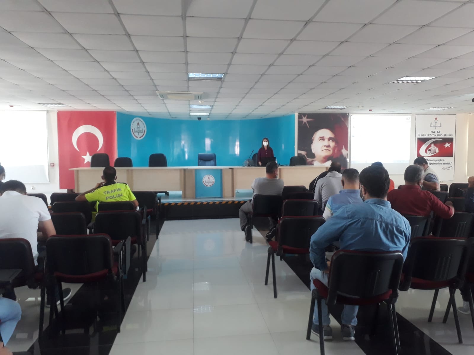 Hatay İli Emniyet Personellerine yönelik "Kadına Yönelik Şiddetle Mücadele Kapsamında Mağdur ve Şüpheli ile Görüşme Yöntemleri"  konulu eğitim verildi.