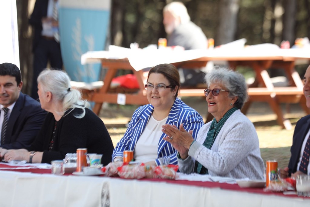 Bakanımız Derya Yanık: “2023 Yıl Sonuna Kadar Toplamda 2 Bin 320 Kapasiteli 23 Huzurevini Hizmete Açacağız”