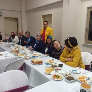 Yazar Sevda AKDAĞ Çocuklarımız İle Biraraya Geldi - fotoğraf 1