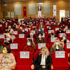 Kadına Yönelik Şiddetle Mücadele Günü Kapsamında Panel Düzenlendi - fotoğraf 4