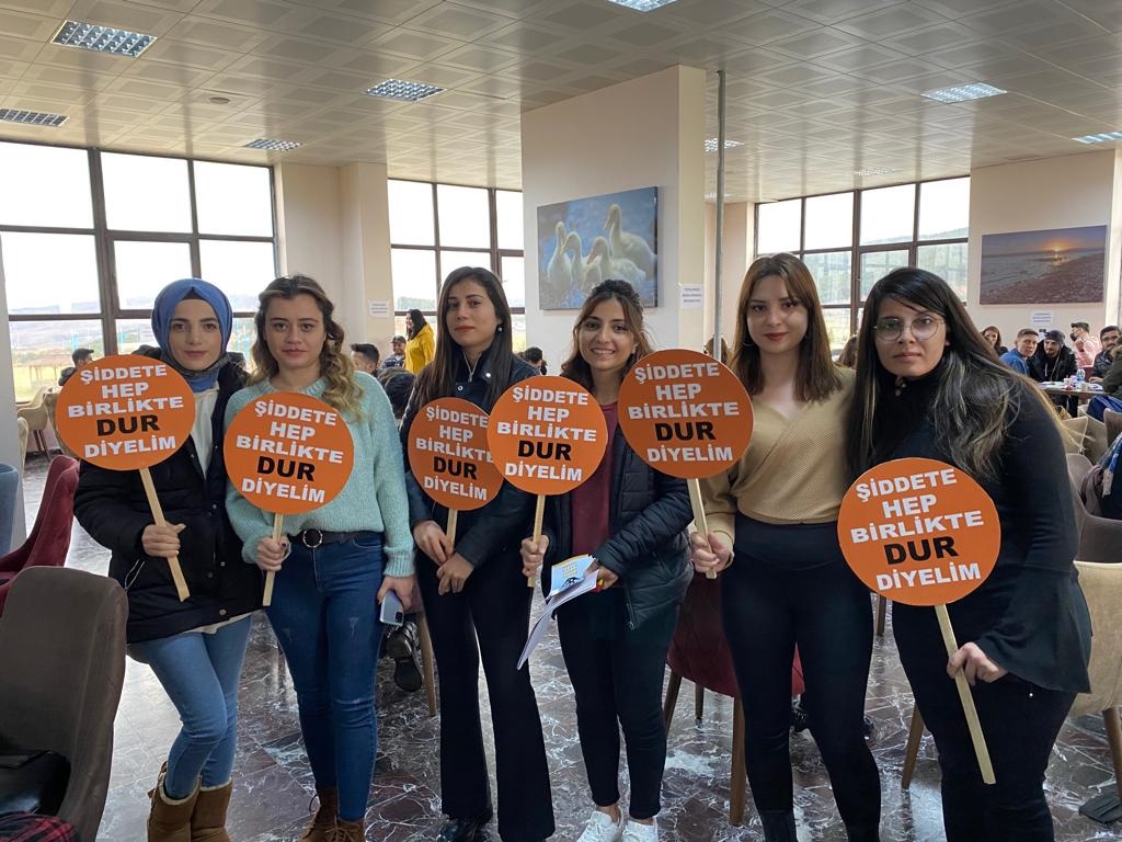 25 Kasım Kadına Yönelik Şiddete Karşı Uluslararası Mücadele Günü Kapsamında Yapılan Etkinlikle Kadına Karşı Şiddete 0 Tolerans 