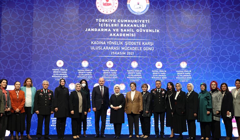 Emine Erdoğan Hanımefendi ve Bakanımız Derya Yanık "Kadına Yönelik Şiddete Karşı Uluslararası Mücadele Günü Paneli"ne katıldı