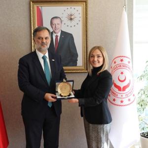 Engelli ve Yaşlı Hizmetleri Genel Müdürlüğü ile Türk Kızılay Derneği Arasında İş Birliği Protokolü İmzalandı  - fotoğraf 2