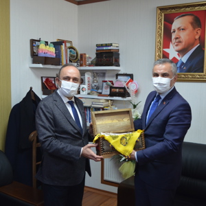 Öz Sağlık İş Sendikası Genel Başkanı Devlet Sert İl Müdürümüz Mahmut ÖZDEMİR’i Ziyaret Etti - fotoğraf 1