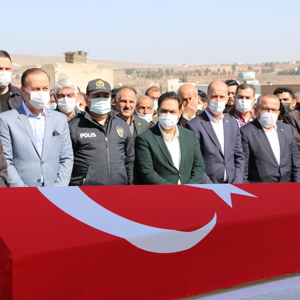 Hayatını Kaybeden Polisimizi Ebediyete Uğurladık - fotoğraf 1