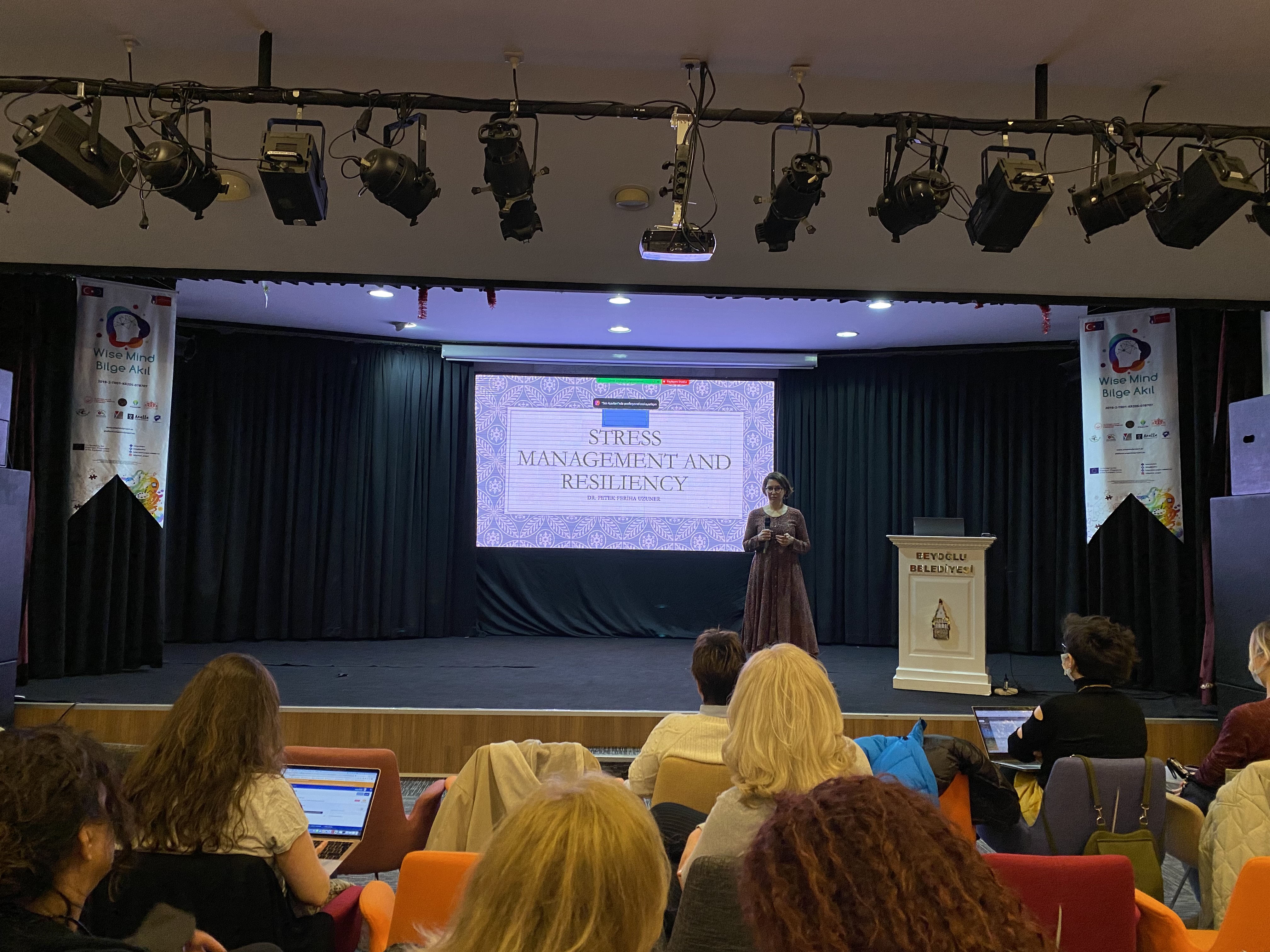 Wise Mind projesinin Eğitim Seminerleri İl müdürlüğümüzün koordinatörlüğünde İstanbul’da başladı 