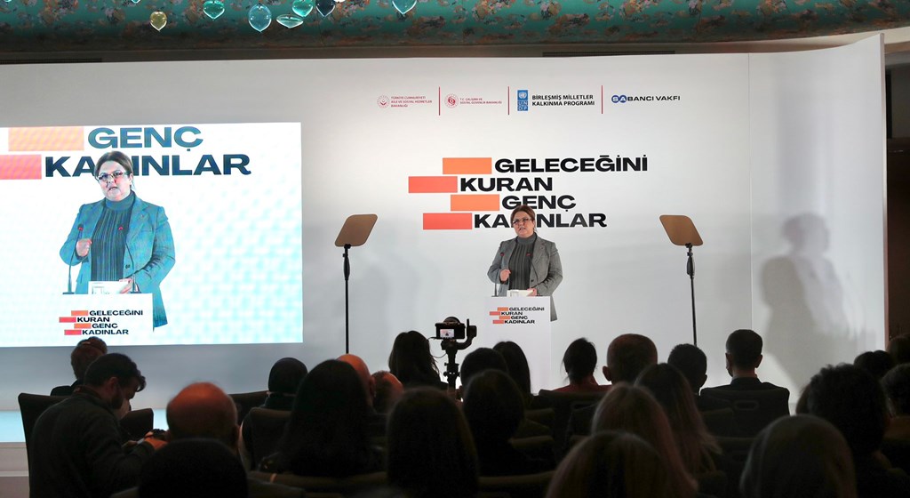 "Geleceğini Kuran Genç Kadınlar Projesi" İstanbul'da Tanıtıldı