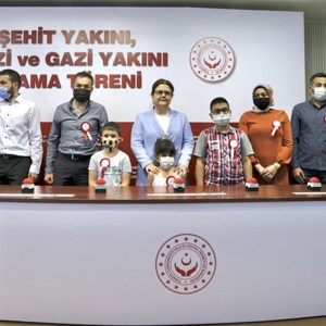 Kamuya 419 şehit yakını, gazi ve gazi yakını atanacak - fotoğraf 1