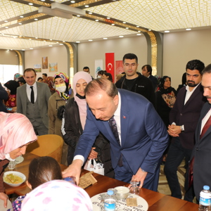 Müdürlüğümüz Hizmet Modellerinden Faydalanan Kadınlarımız İçin Kadınlar Günü Yemeğimiz… - fotoğraf 2
