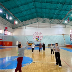 SPORUN BİRLEŞTİRİCİ GÜCÜYLE VOLEYBOL TURNUVASI 🏐 - fotoğraf 1