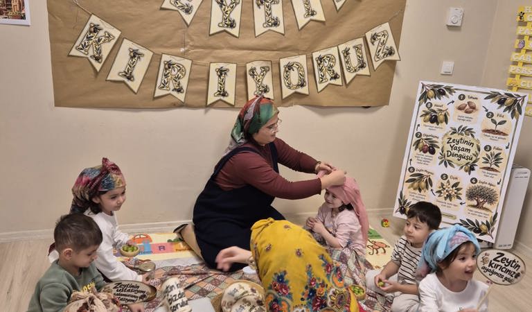 Bizim Aile Çocuk Bakımevinde Zeytin Kırma Etkinliği Düzenlendi